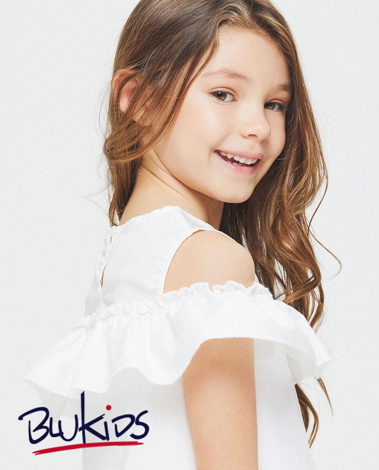 Ritratto bimba per campagna social BLUKIDS- MC Studios - Fashion E-commerce